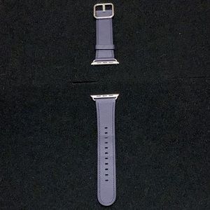 Apple Watch Classic Buckle in Dark Aubergine
